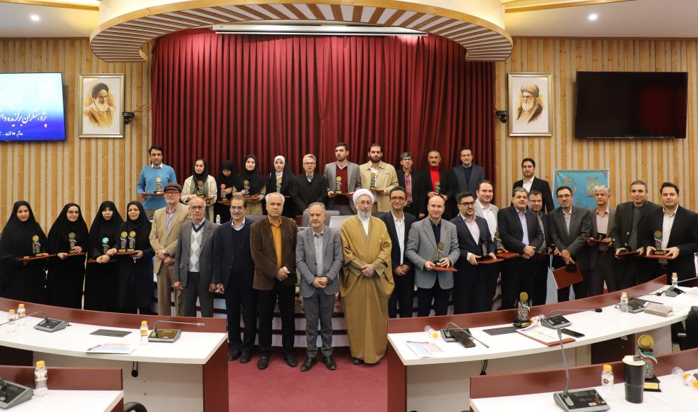 تجلیل از پژوهشگران برگزیده دانشگاه در سال 1404